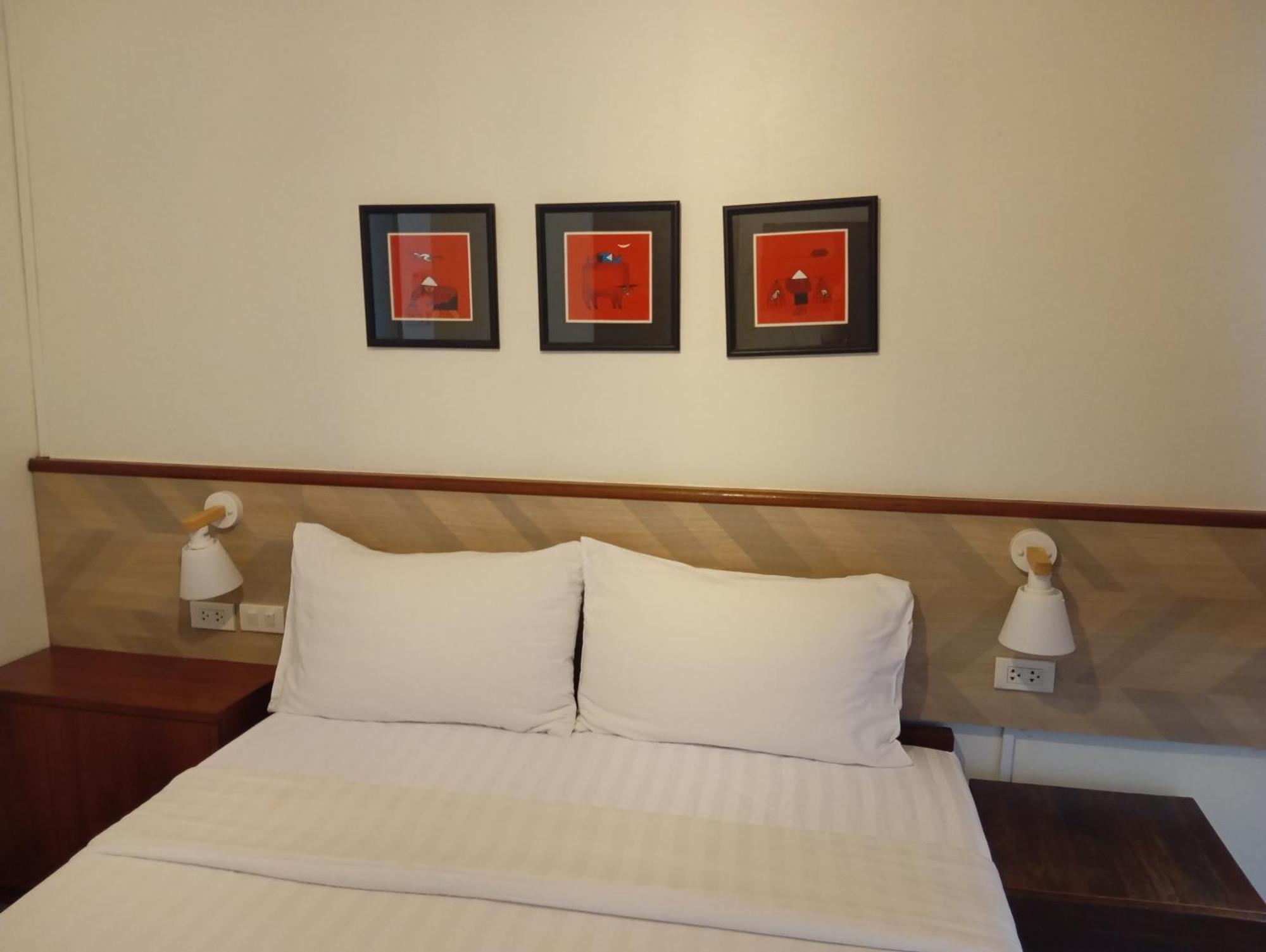 Chetuphon Gate Hotell Bangkok Exteriör bild