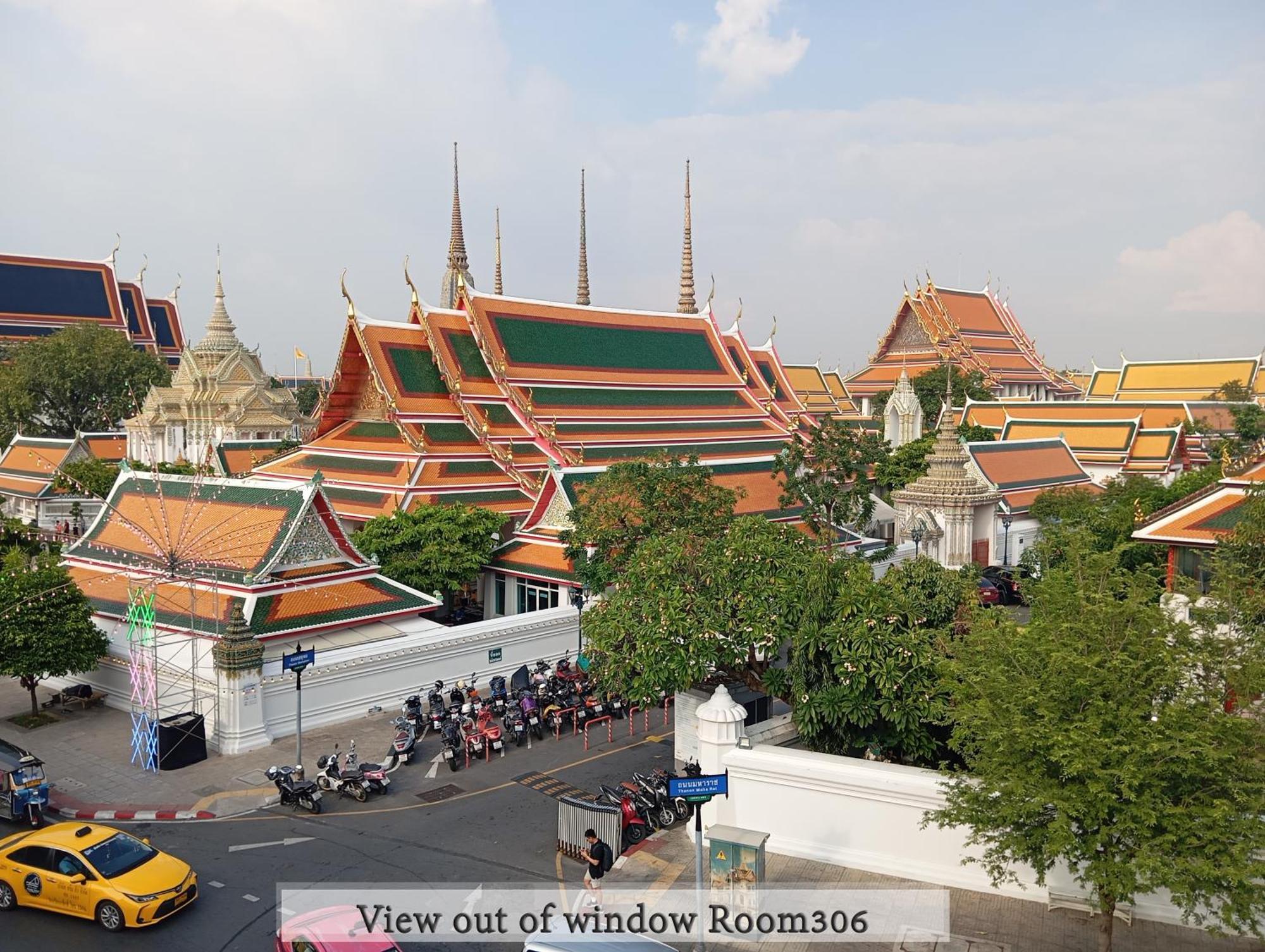 Chetuphon Gate Hotell Bangkok Exteriör bild